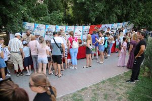 Патриотические выставки на фестивале ухи в рамках Дня рыбака прошли в Астрахани